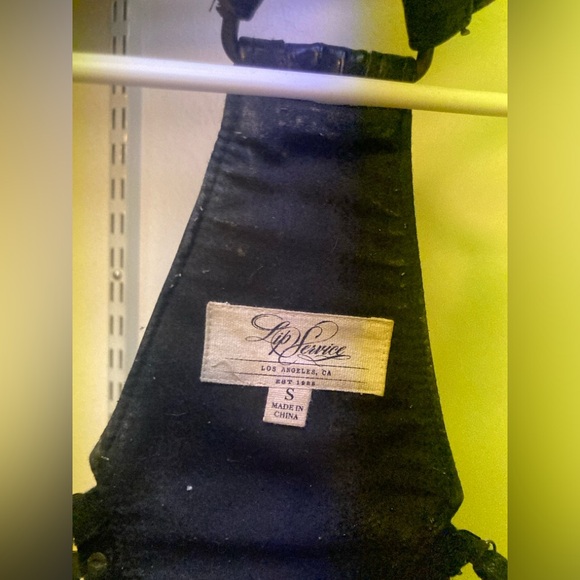 Lip service vegan leather crop top - Picture 3 of 3